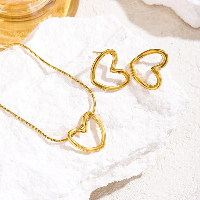 Elegant Heart Earrings.